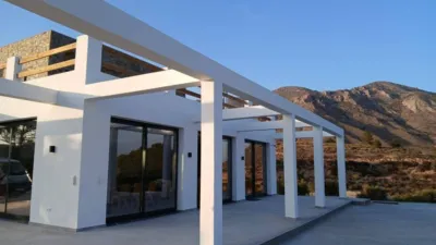 Chalet en Camarillas photo 7