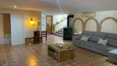 Chalet on Carrer de Cooperativa photo 12