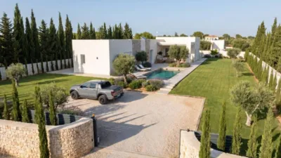 Chalet en Camarillas photo 2