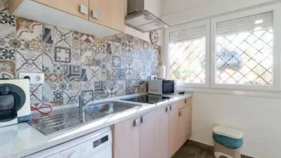 Apartment on Avenida Calzada de la Duquesa photo 9
