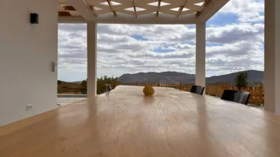Chalet en Camarillas photo 10