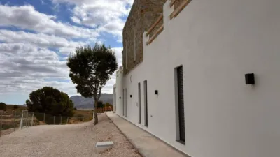 Chalet en Camarillas photo 25