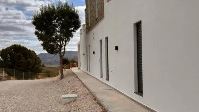Chalet en Camarillas photo 27