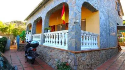 Chalet on Avinguda del Llac photo 42