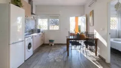 Apartment on Avenida Calzada de la Duquesa photo 6