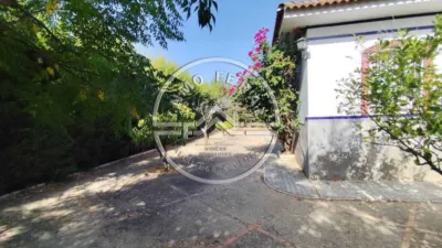 Chalet en La Carlota photo 9