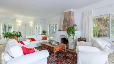 House in Centre photo 3