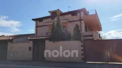 Chalet in Fresnillo de las Dueñas photo 4