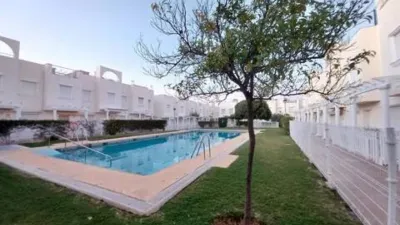 Semi-detached house on Calle Núñez de Balboa S-N photo 20