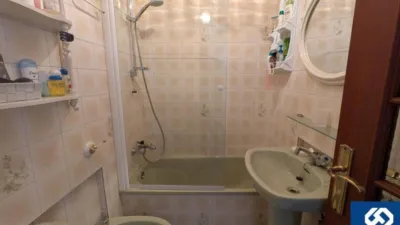 Apartment on Menéndez Pelayo Street photo 35