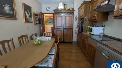 Apartment on Menéndez Pelayo Street photo 18