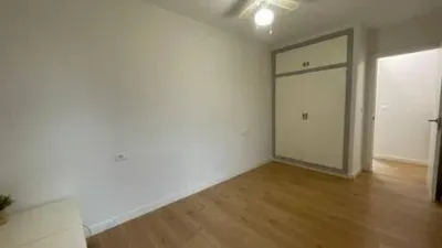 Penthouse on Rambla de Méndez Núñez photo 34