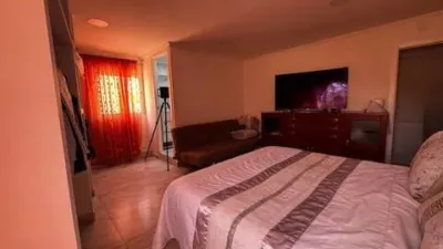 Chalet on Calle San Vicente del Raspeig, Villafranqueza photo 3