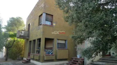 Chalet in Valls photo 2