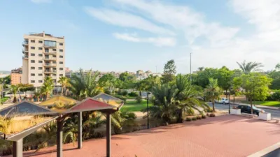 Flat on Calle Donantes De Sangre photo 42