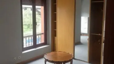 Piso en alquiler en Calle de la Independencia, Centro (Oviedo) de 2.000 €<span>/mes</span>