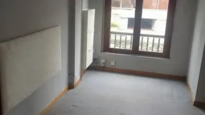 Piso en alquiler en Calle de la Independencia, Centro (Oviedo) de 2.000 €<span>/mes</span>