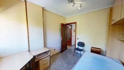 Piso en Hospital-Parque Sur photo 19