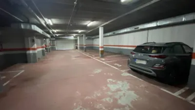 Garaje en alquiler en Elviña-Barrio Flores-Matogrande-Someso - Más