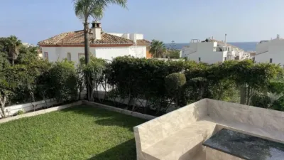 Chalet on Avenida del Carmen photo 40
