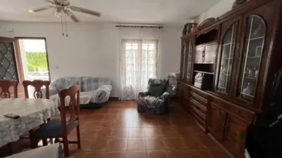 Chalet on Avenida Parque Selwo photo 7
