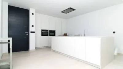 Chalet on N-A Street, -1 photo 6