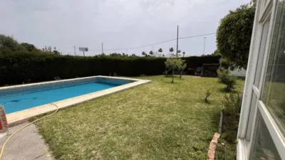 Chalet on Avenida Parque Selwo photo 40