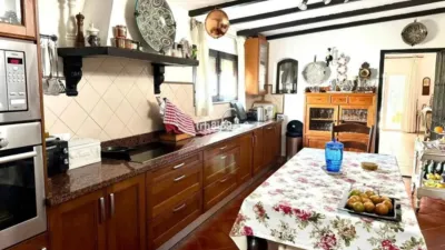 Chalet on Avenida Jose Luis Carrillo, 6 photo 4
