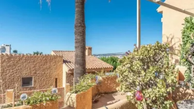 Chalet on Punta Doncella Street photo 9