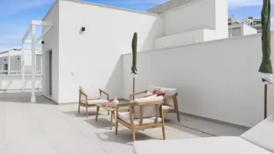 Penthouse on Avenida de Benamara photo 18