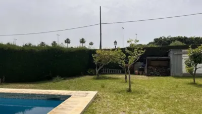 Chalet on Avenida Parque Selwo photo 39