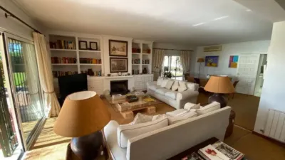 Chalet on N-A Street, -1 photo 4