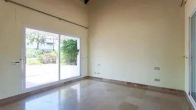 Piso en La Quinta photo 16