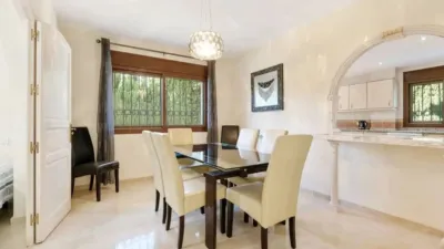Chalet on Avenida Jose Luis Carrillo, 10 photo 9