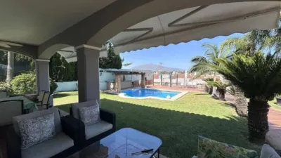 Chalet on Avenida de Benamara photo 13