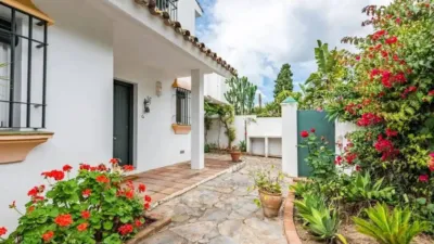 Chalet on Avenida del Coral photo 3