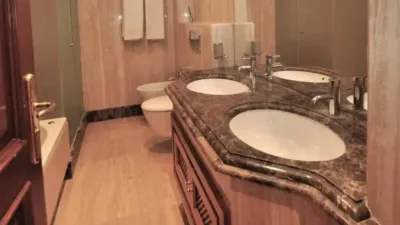 Penthouse on N-A Street, -1 photo 15