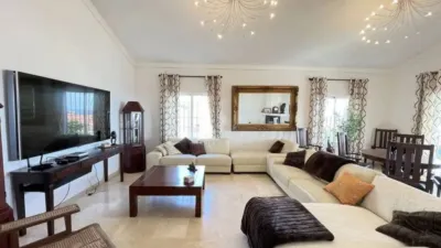 Chalet on Avenida del Carmen photo 8