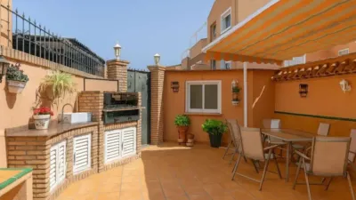 Chalet on Avenida de las Golondrinas photo 17