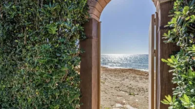 Chalet on Avenida de la Playa photo 2