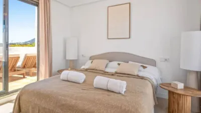 Penthouse on Avenida La Resina photo 9