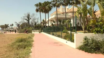 Apartment on Avenida del Rhin photo 38