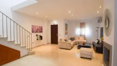 Detached Villa on Avenida de Benamara photo 8