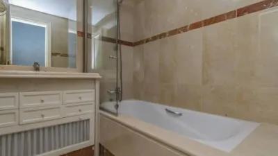 Penthouse on N-A Street, -1 photo 3