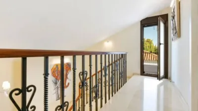 Chalet on Avenida Jose Luis Carrillo, 10 photo 19
