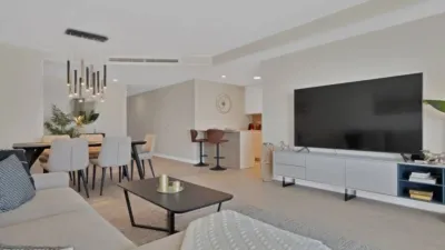 Apartment on N-A Street, -1 photo 3