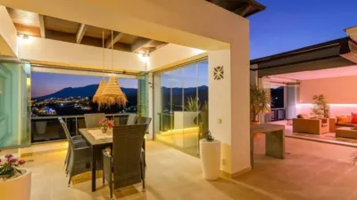 Penthouse on Calle García Lorca photo 29
