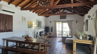 Chalet in Monda photo 3