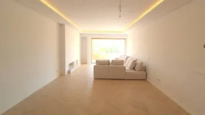 Top-floor apartment on Calle del Rubí photo 6