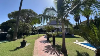 Chalet on Avenida de Benamara photo 12